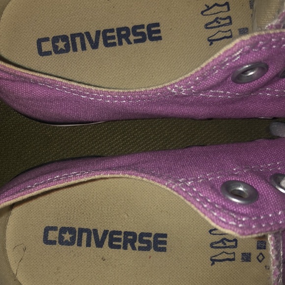 Converse  Purple All Stars Great Condition - Picture 5 of 6